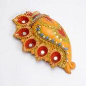 Conch Shaped Dia Set Gifts toChamrajpet,  to Chamrajpet same day delivery