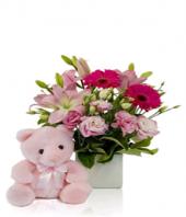 Surprise in Pink Gifts toIndia, sparsh flowers to India same day delivery