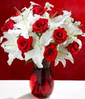 Pure Sophistication Gifts toChurch Street, sparsh flowers to Church Street same day delivery
